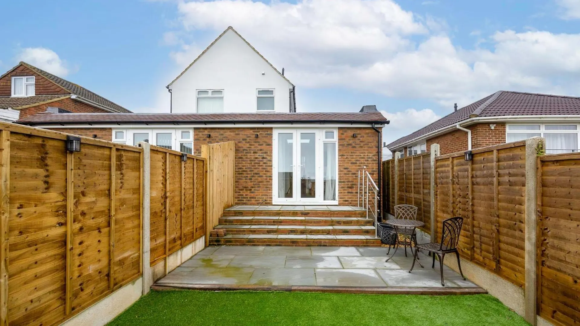 Host & Stay - Downland Studio Brighton